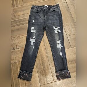 Stylish Distressed Black Jeans for Women